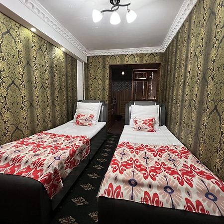 Status House Hotel Fargʻona Buitenkant foto